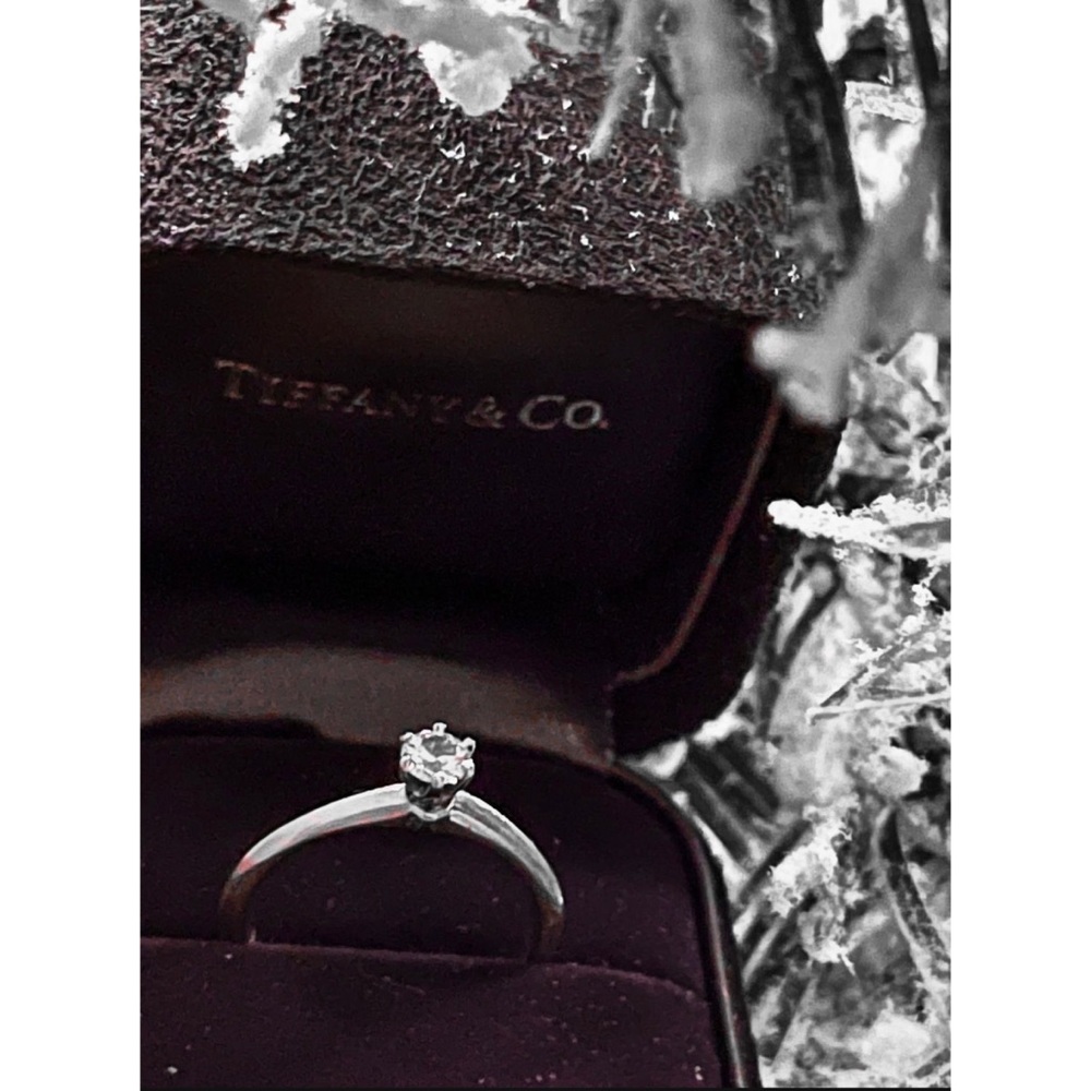 Tiffany&Co Engagement ring. Size 7